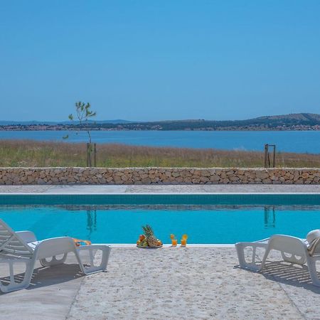 Apartment Amazing Island ปอฟเลียนา ภายนอก รูปภาพ