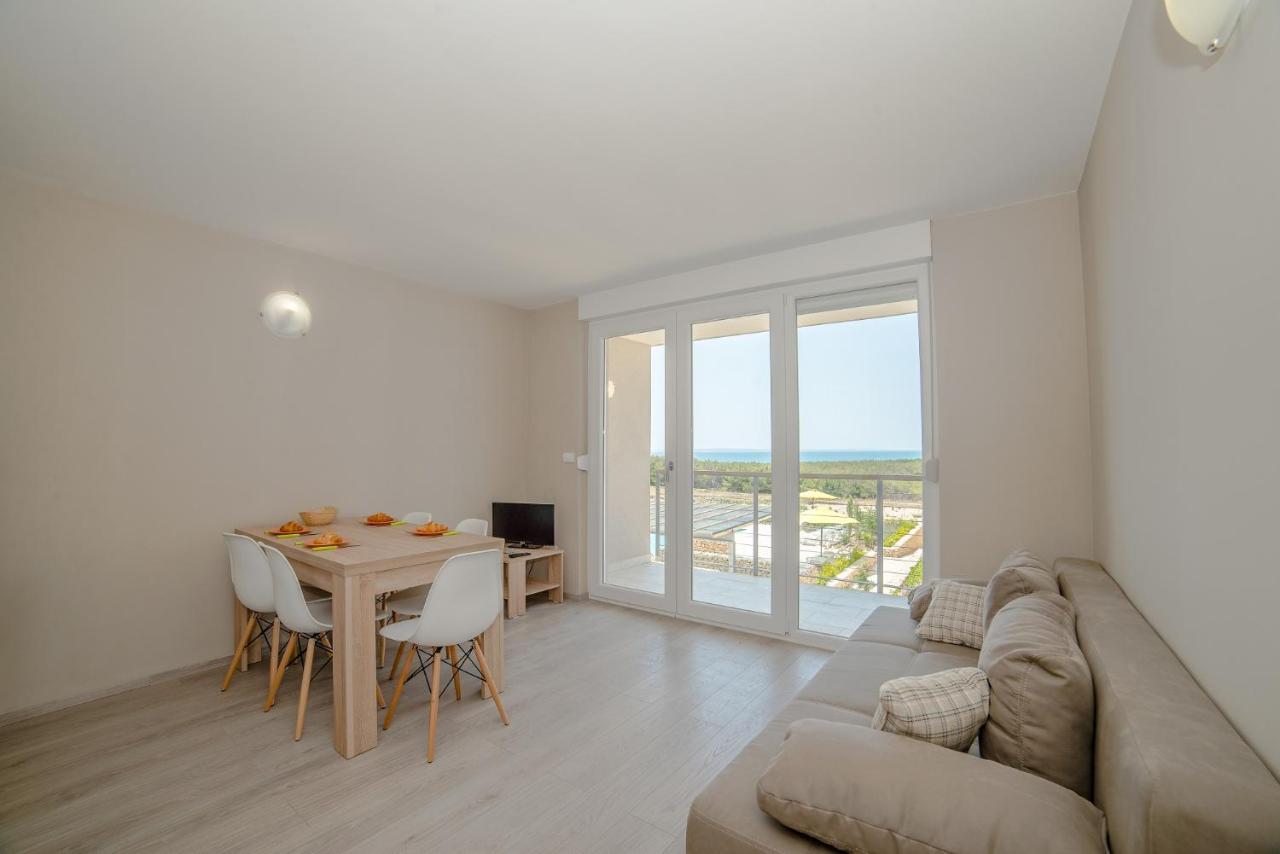 Apartment Amazing Island ปอฟเลียนา ภายนอก รูปภาพ
