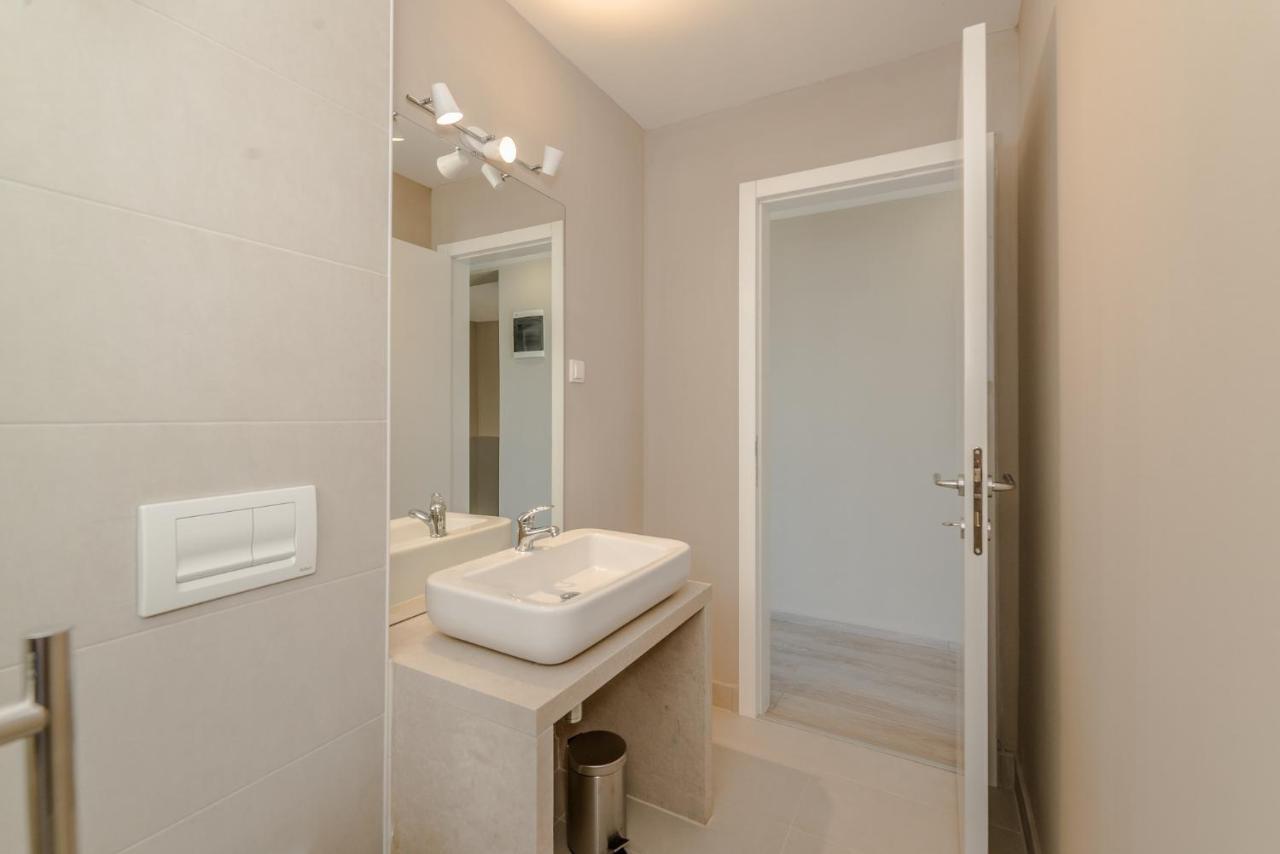 Apartment Amazing Island ปอฟเลียนา ภายนอก รูปภาพ