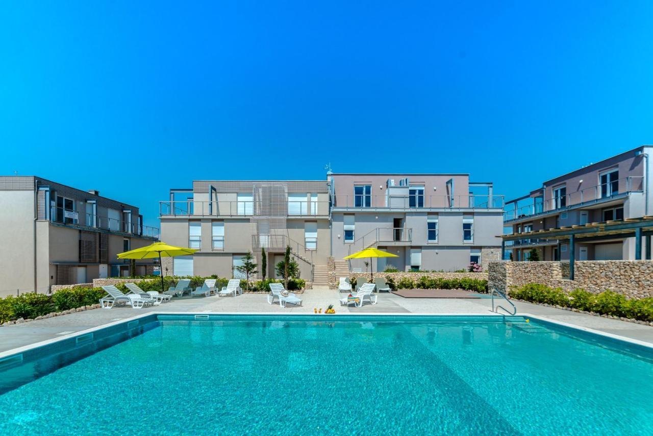 Apartment Amazing Island ปอฟเลียนา ภายนอก รูปภาพ