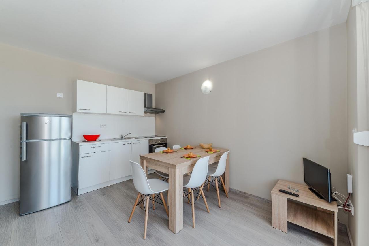 Apartment Amazing Island ปอฟเลียนา ภายนอก รูปภาพ