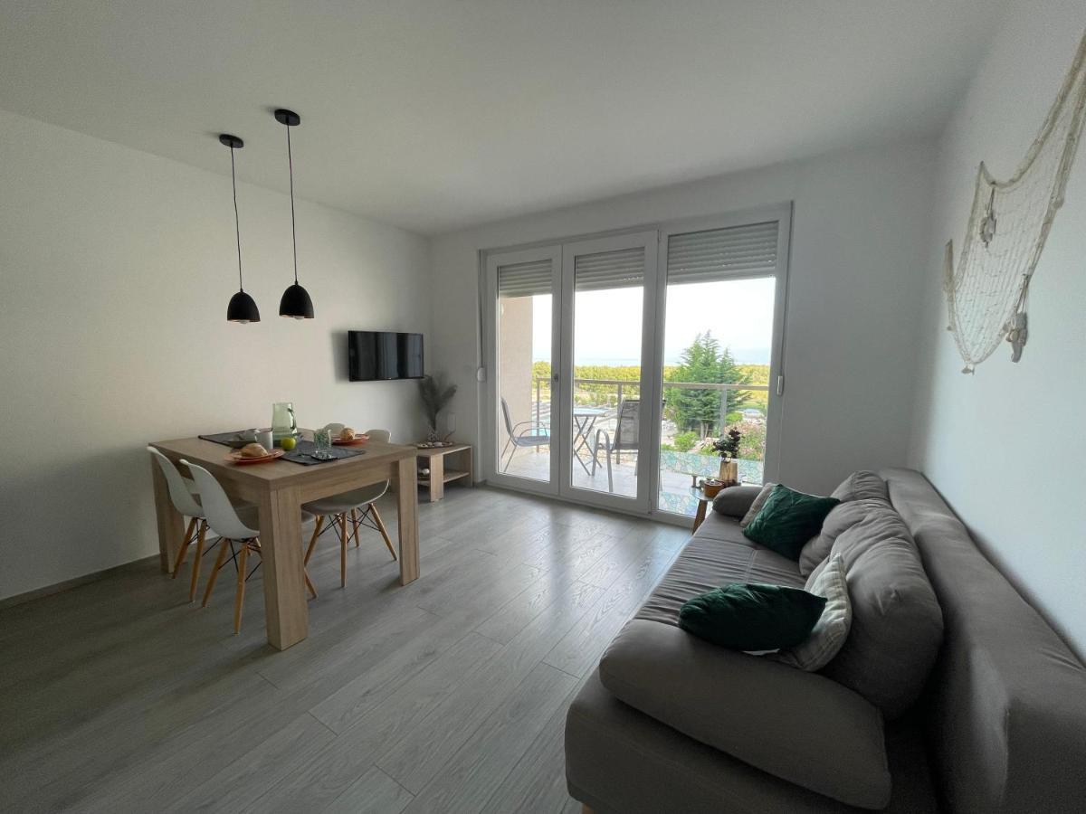 Apartment Amazing Island ปอฟเลียนา ภายนอก รูปภาพ
