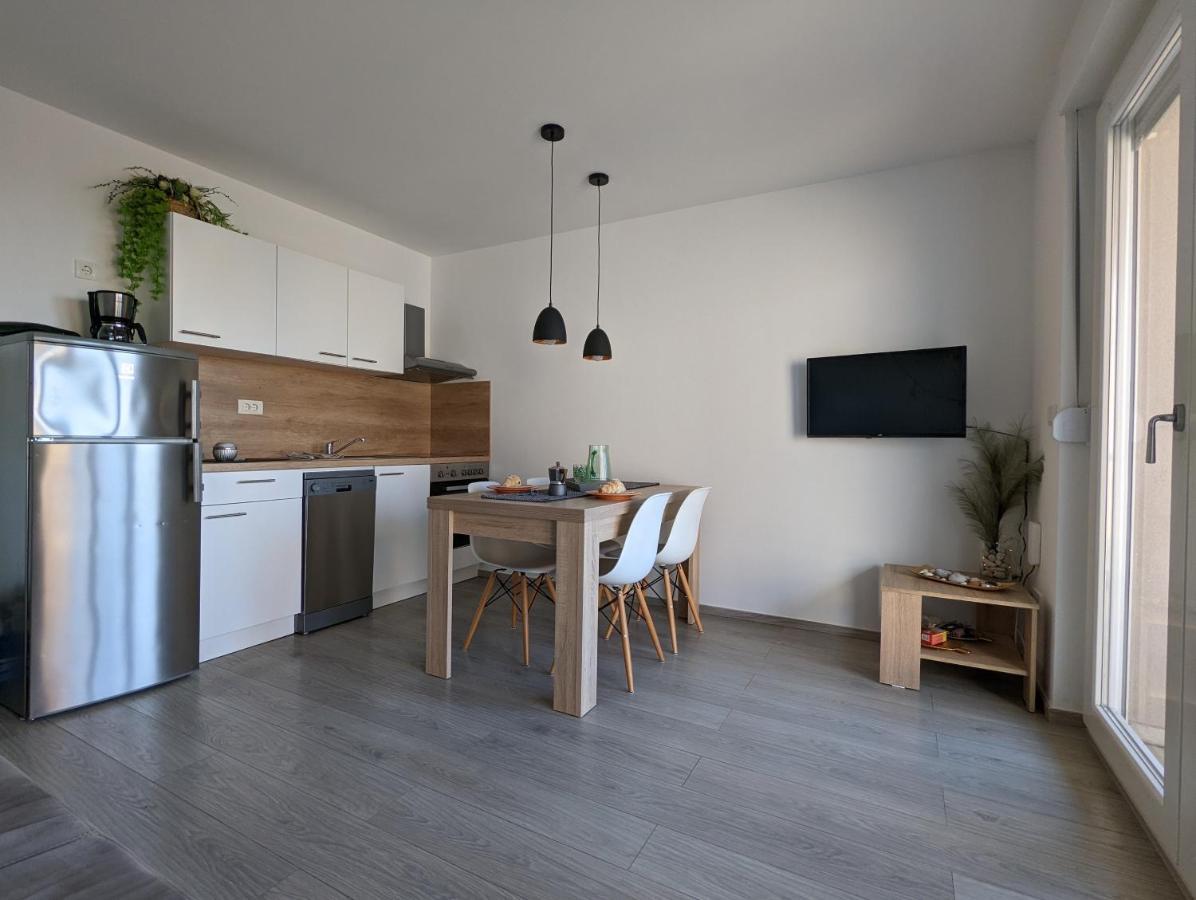 Apartment Amazing Island ปอฟเลียนา ภายนอก รูปภาพ
